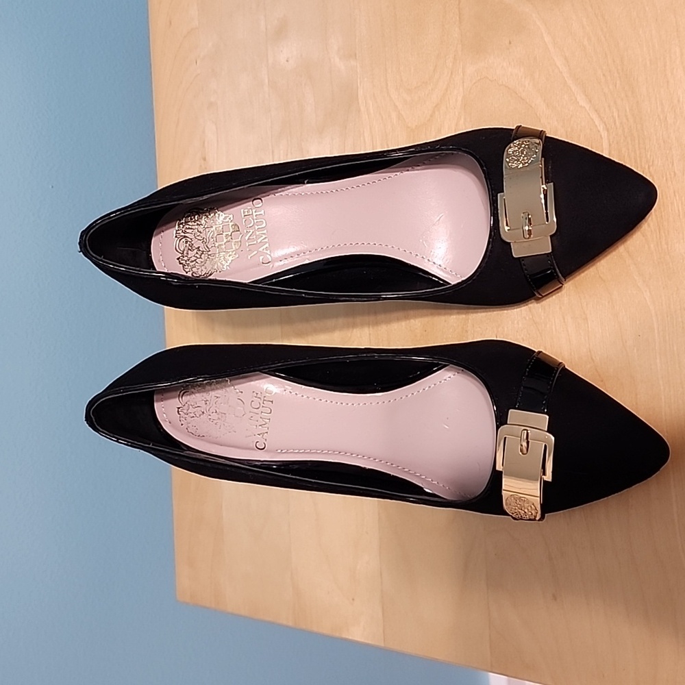 VINCE CAMUTO Black Suede Leather Pumps, Size 7B/37